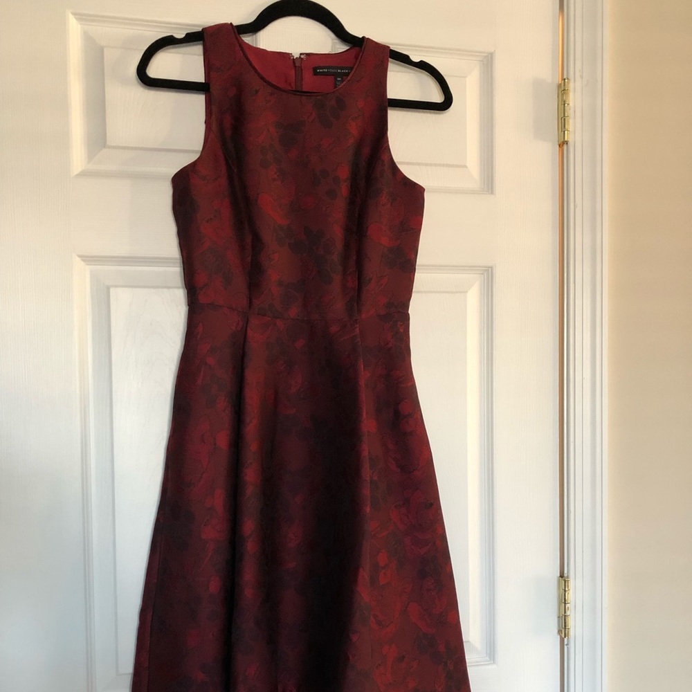 00WhiteHouseBlackMarket Pocket Holiday Dress
